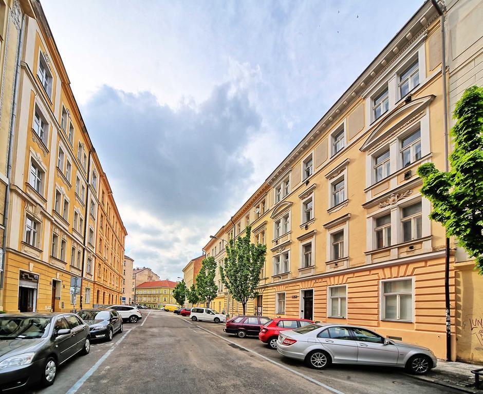 Borivojova 50 Appartement Praag Buitenkant foto